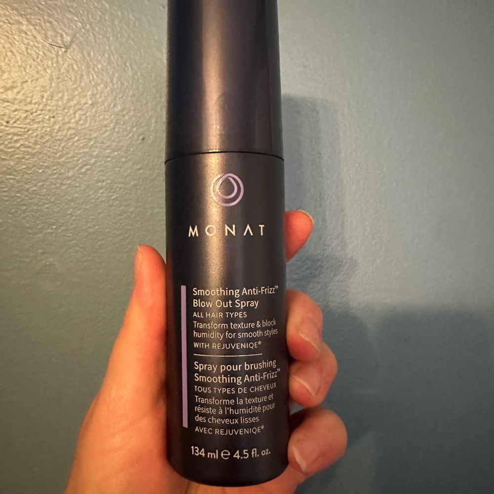 Monat- Smoothing Anti-Frizz Blow Out Spray
